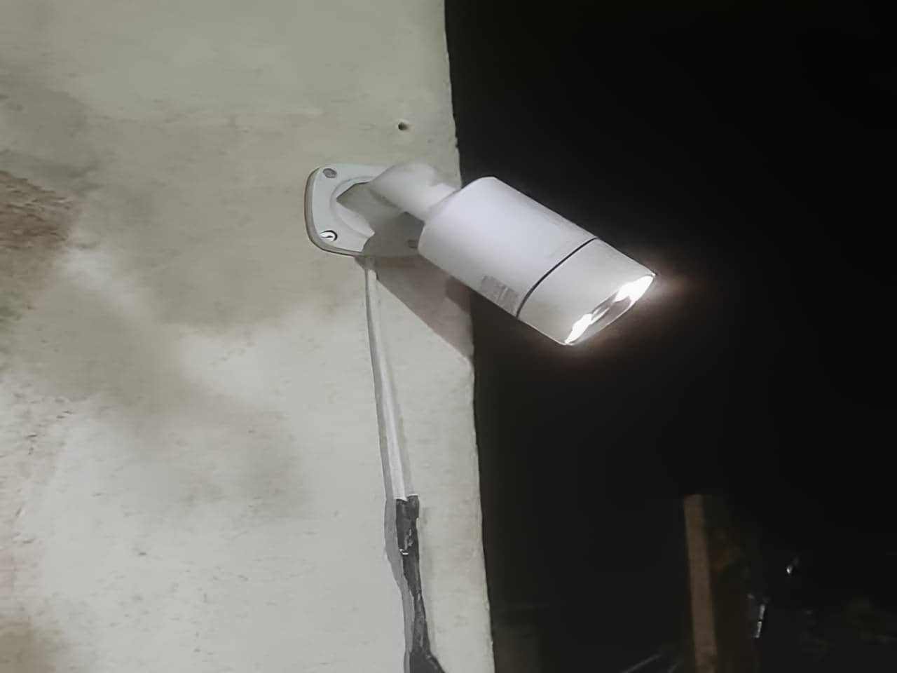 دوربین مداربسته دید در شب رنگی در خواف