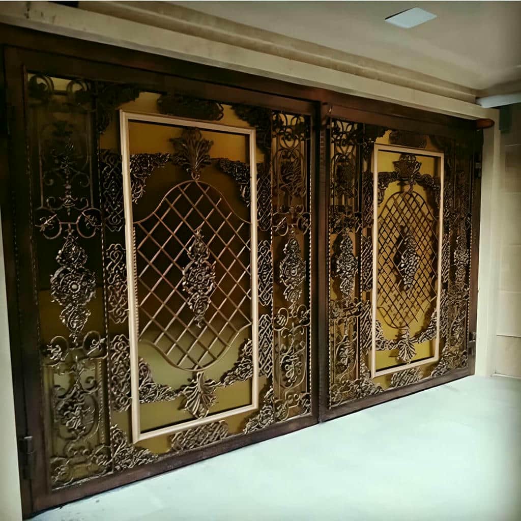 villa-door-wrought-iron-uh.jpg معرفی درب باغی ویلایی لاکچری در مشهد