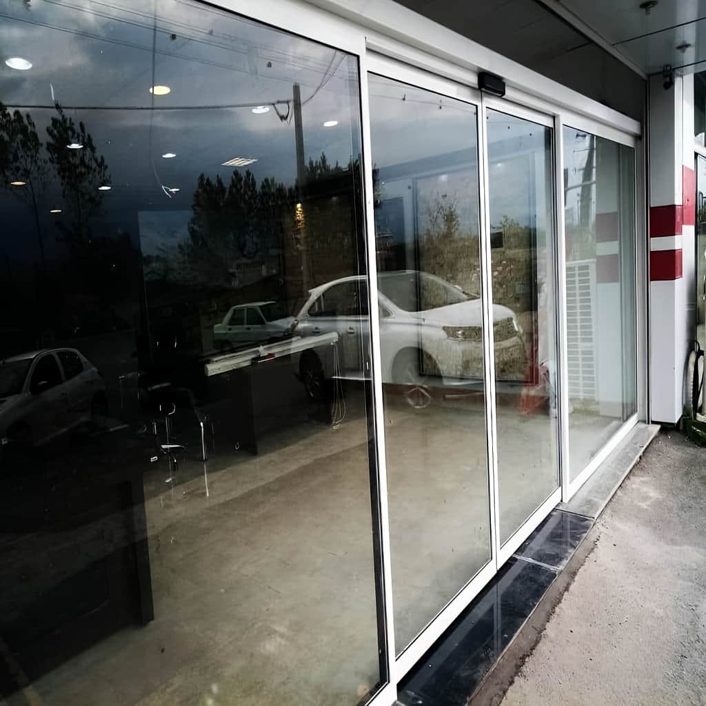 نصب درب اتوماتیک شیشه ای کشویی در مشهد در ورودی باریک نصب درب اتوماتیک شیشه ای کشویی در مشهد در ورودی باریک