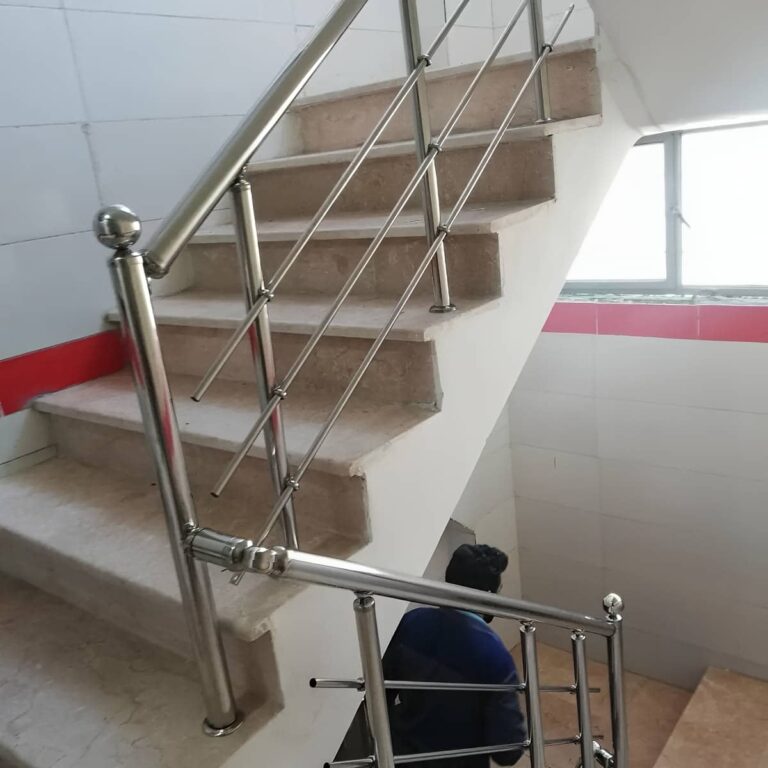 نرده استیل لوکس برای راه پله دوبلکس در مشهد