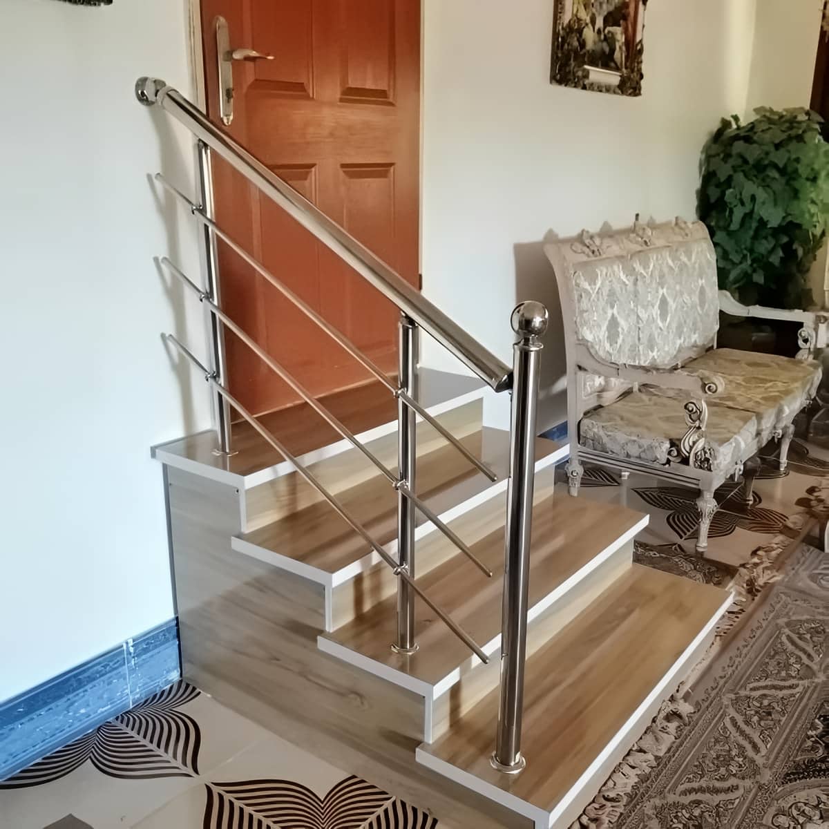 هندریل استیل دیواری در مشهد مناسب راه پله هندریل استیل دیواری در مشهد مناسب راه پله