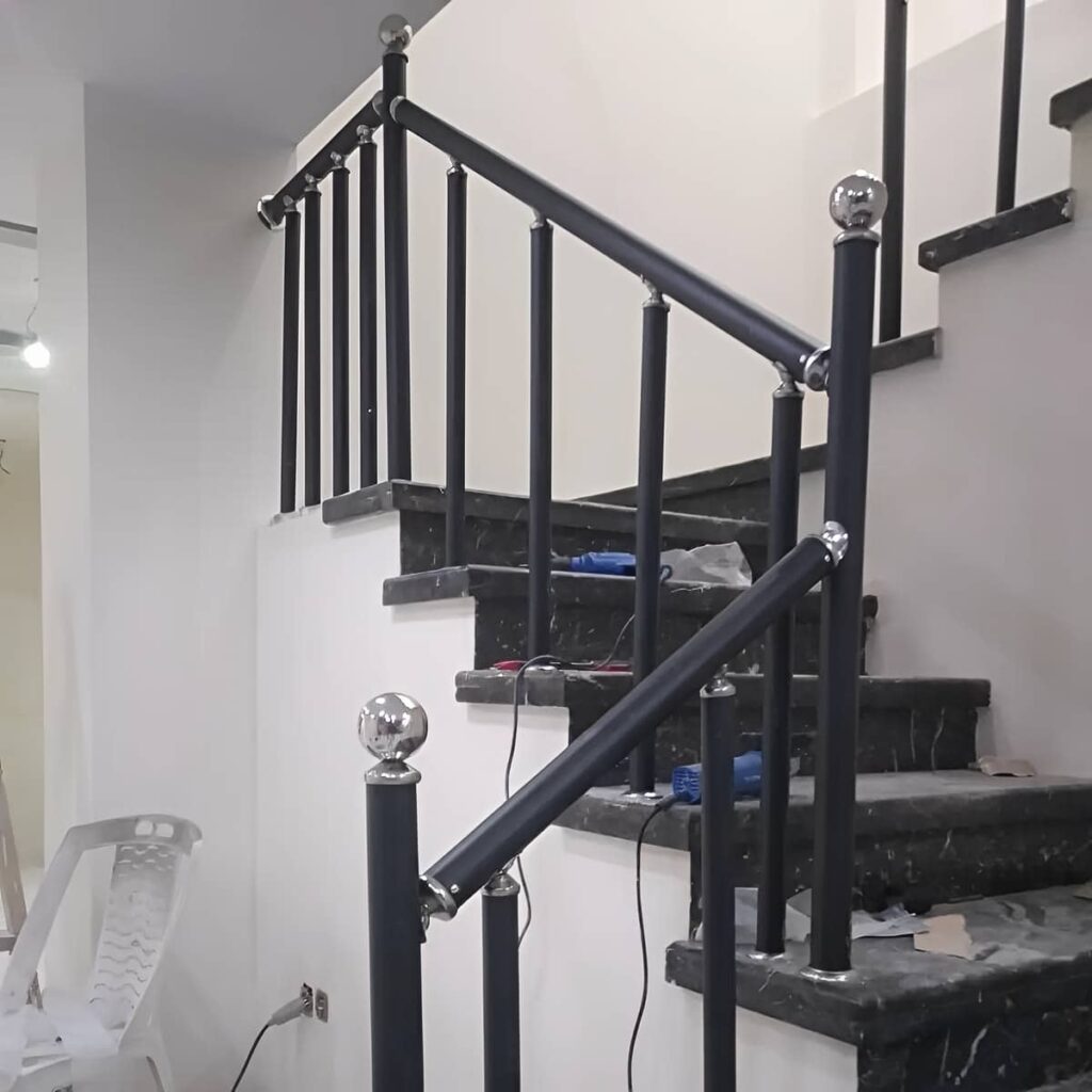 ساخت نرده استیل براق متناسب با دکوراسیون مشهد
