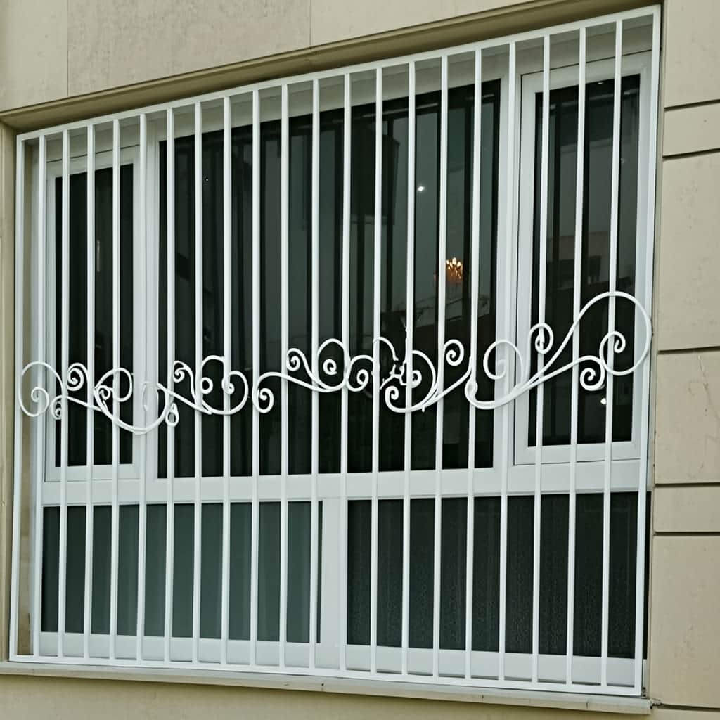مدل فرفورژه گارد پنجره ویلایی نمای باغ در مشهد