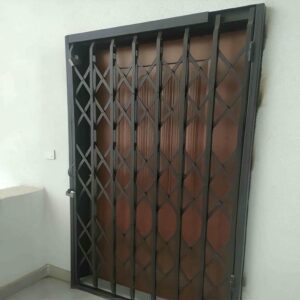 8 طرح درب آکاردئونی مدرن مشکی ورودی اداری در مشهد