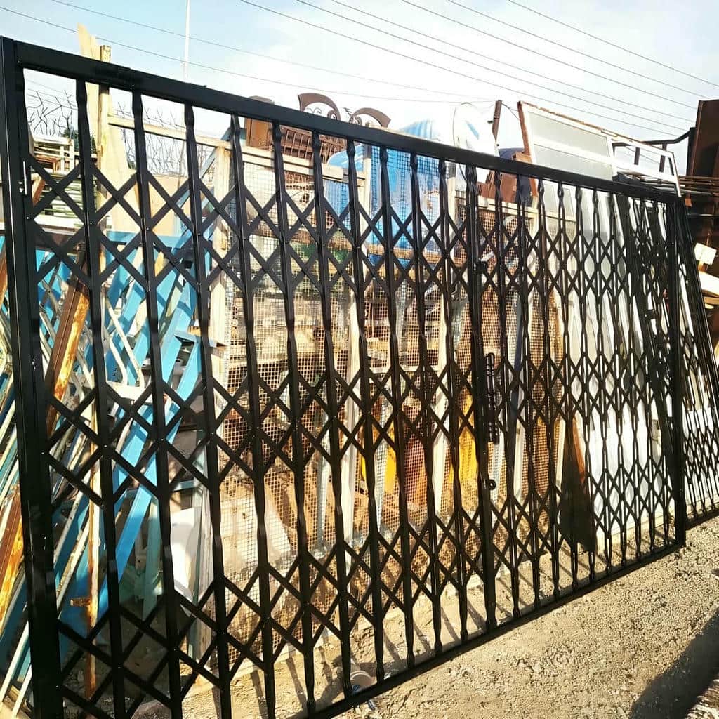 خرید حفاظ آکاردئونی لوزی تسمه پهن برای ورودی ساختمان در مشهد