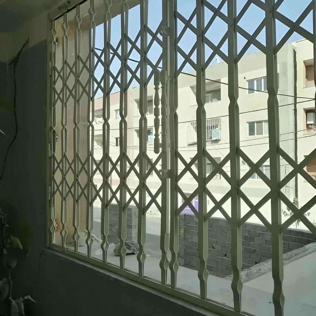 سفارش درب آکاردئونی طرح دار لوزی با تراکم مناسب در مشهد