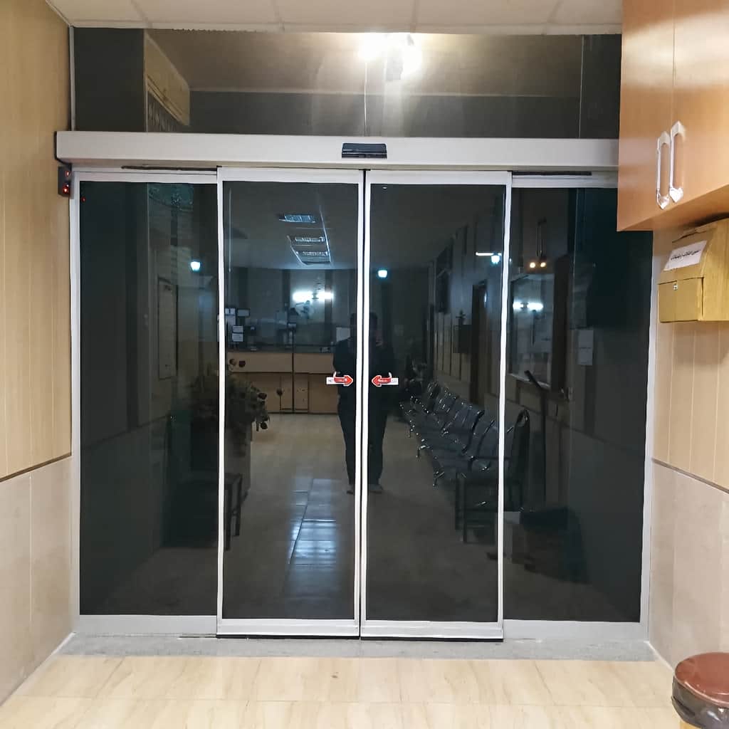قیمت درب اتوماتیک شیشه ای لوکس هتلینگ متناسب با دهانه در مشهد قیمت درب اتوماتیک شیشه ای لوکس هتلینگ متناسب با دهانه در مشهد