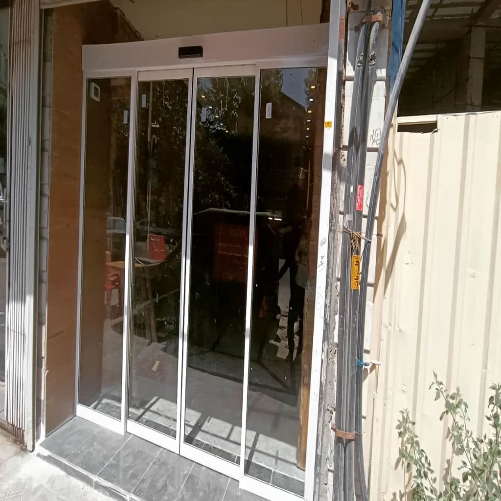 نصب درب اتوماتیک شیشه ای ورودی ساختمان اداری با سنسور حرکت در مشهد نصب درب اتوماتیک شیشه ای ورودی ساختمان اداری با سنسور حرکت در مشهد