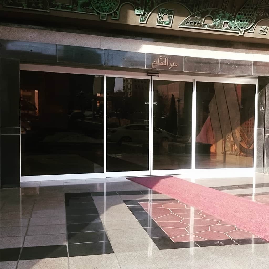 قیمت فریم آلومینیومی درب اتوماتیک شیشه ای متناسب با ابعاد در مشهد قیمت فریم آلومینیومی درب اتوماتیک شیشه ای متناسب با ابعاد در مشهد