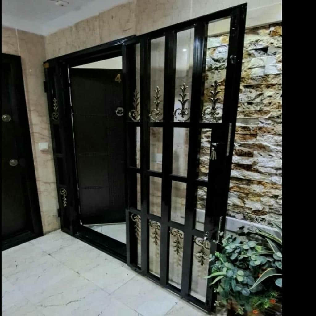 درب آکاردئونی پنج گل دوبل برای ساخت متناسب با ورودی در مشهد