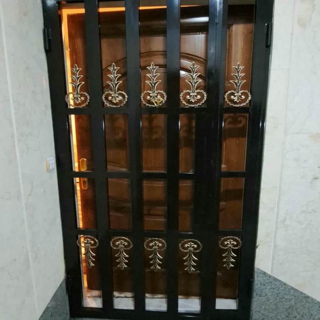 سفارش درب آکاردئونی پنج گل دوبل با تراکم مناسب در مشهد