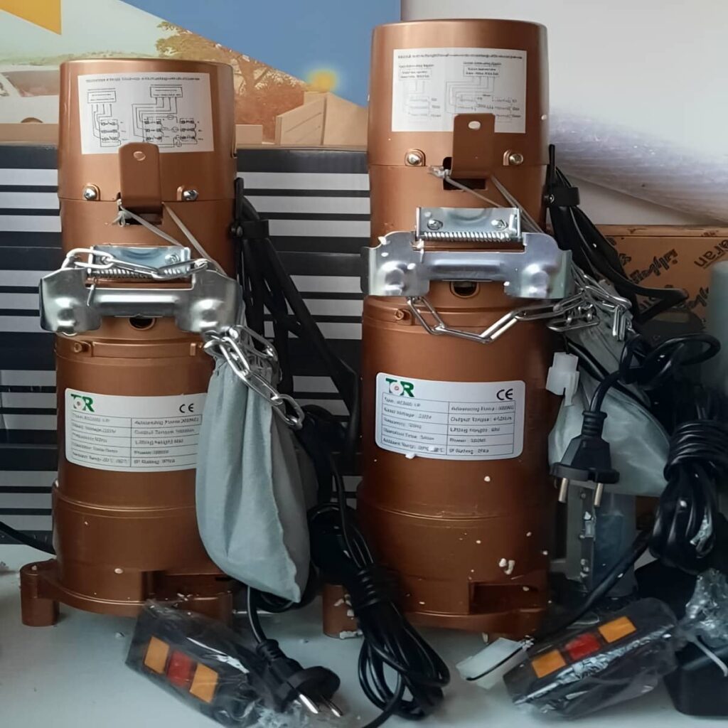 کرکره اتوماتیک پارکینگ با موتور ساید در مشهد کرکره اتوماتیک پارکینگ با موتور ساید در مشهد