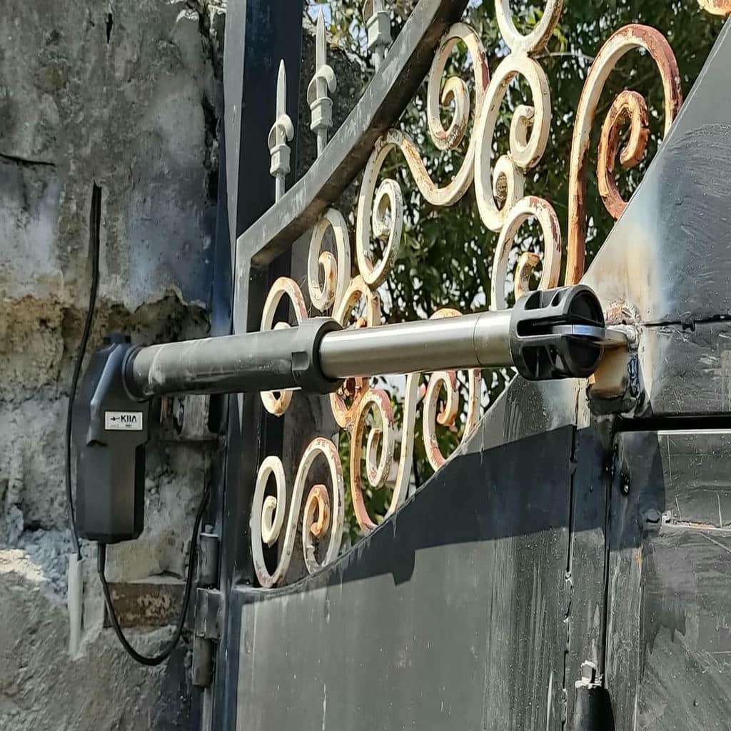 نصب موتور جک پارکینگی بازویی با تابلو فرمان در مشهد