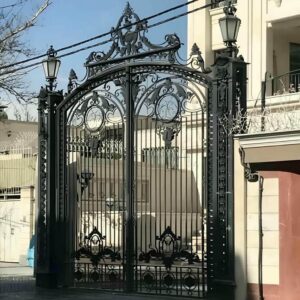 10 مدل درب پارکینگ مینیمال خطی در مشهد