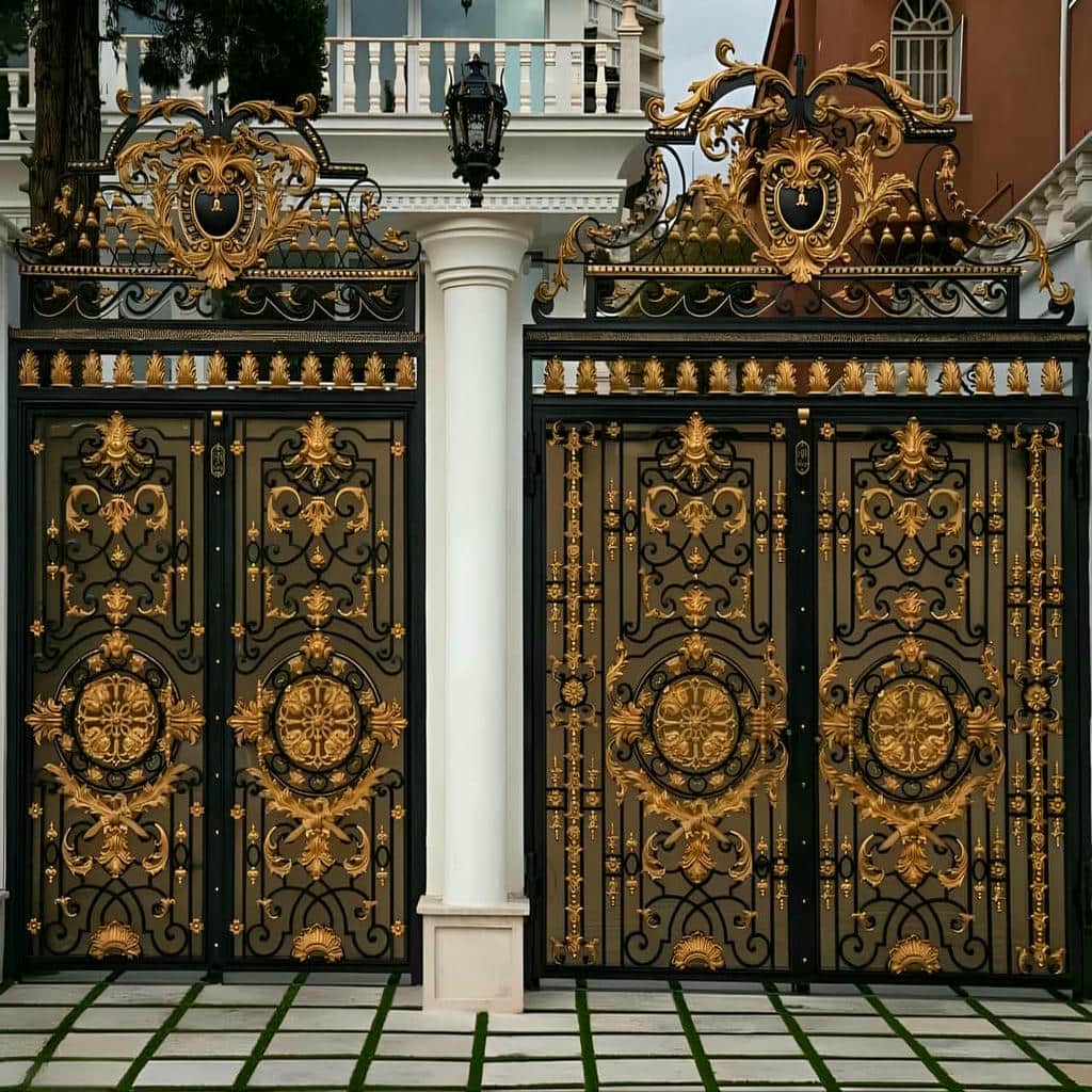 خرید درب حیاط ورق پانچ با الگوی هندسی در مشهد