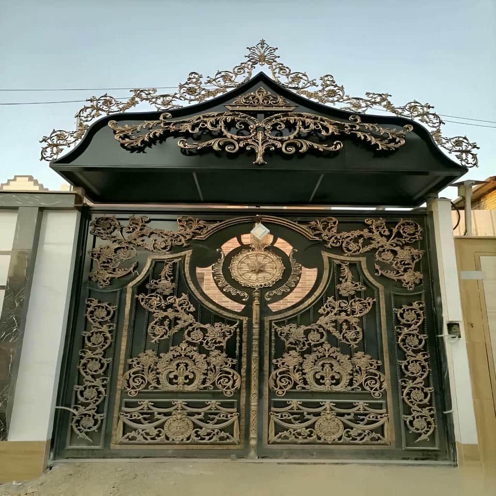نصب درب ویلایی دو لنگه ماشین رو برای پارکینگ در مشهد