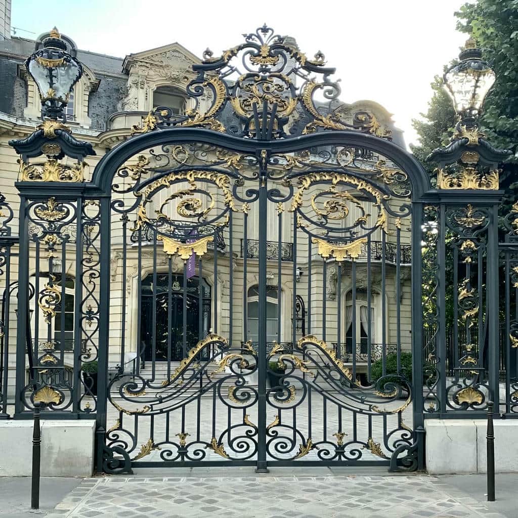 تولید درب ساختمان مدرن نمای سنگ با طرح هندسی در مشهد تولید درب ساختمان مدرن نمای سنگ با طرح هندسی در مشهد