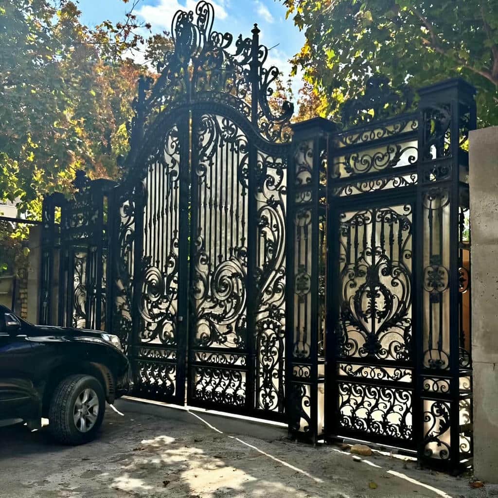 خدمات نصب درب ویلایی فرفورژه نمای رومی در مشهد