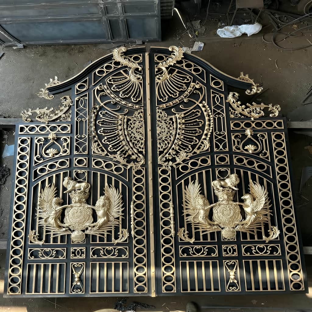 خدمات نصب درب ورودی محوطه با یراق مناسب در مشهد