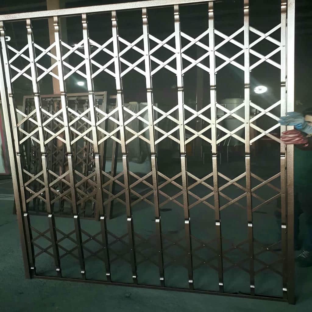 گارد درب آپارتمان مشهد برای ورودی عریض