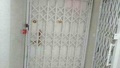 درب آکاردئونی فلزی مشکی ورودی ویلای مشهد