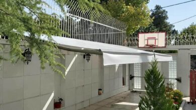 سایبان بازویی پارچه طوسی برای بالکن مشهد