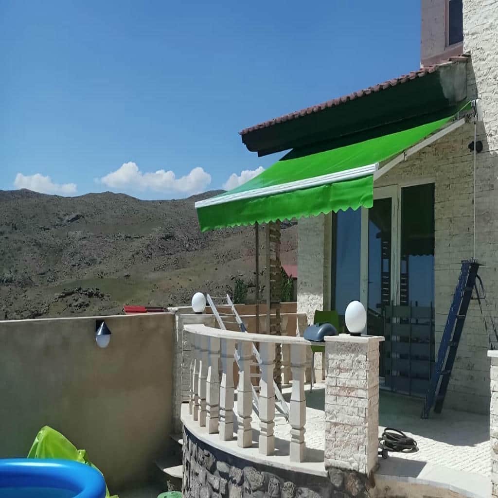 سایبان دوطرفه با سازه مدرن در مشهد