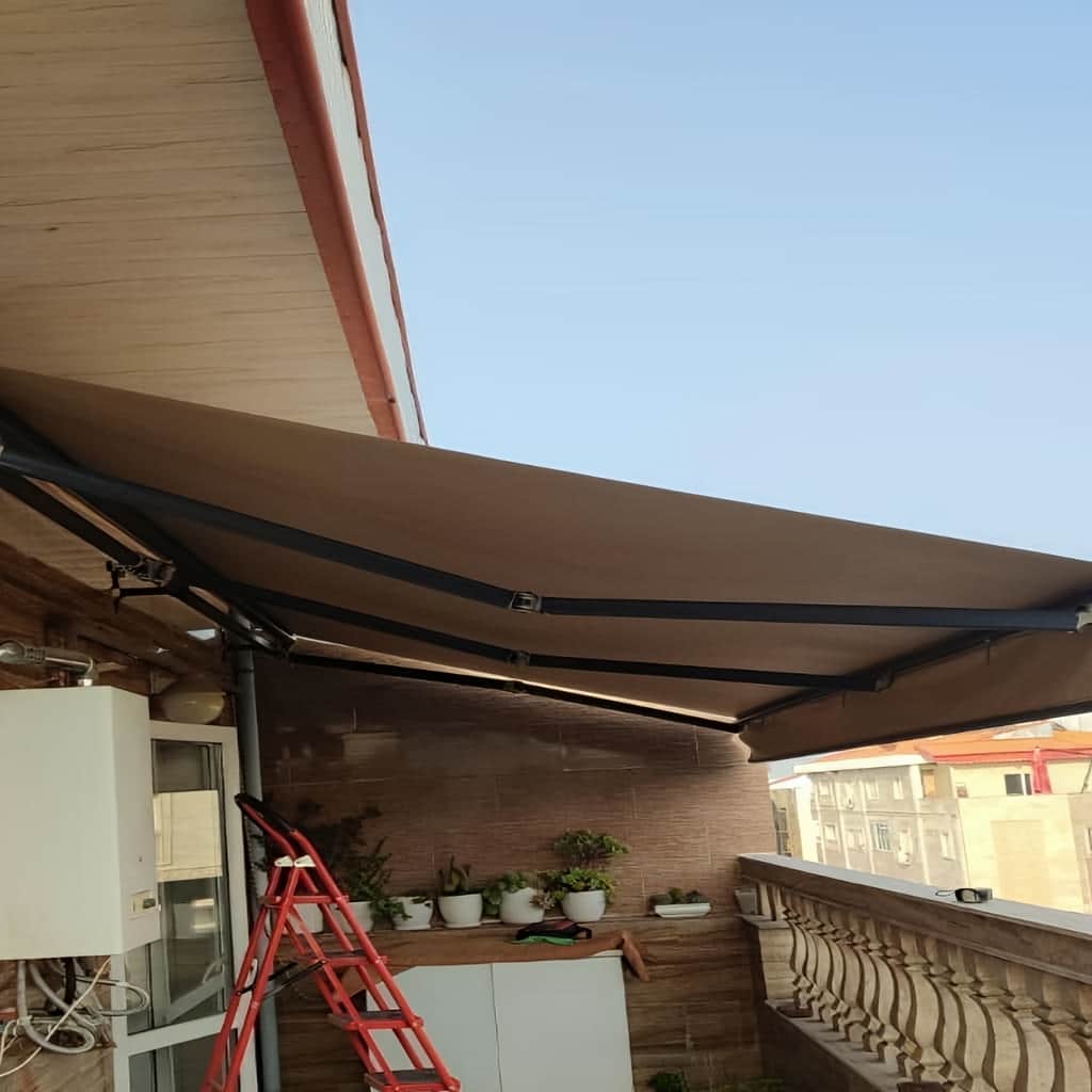 سایبان اتوماتیک برای فضای آفتاب گیر مشهد