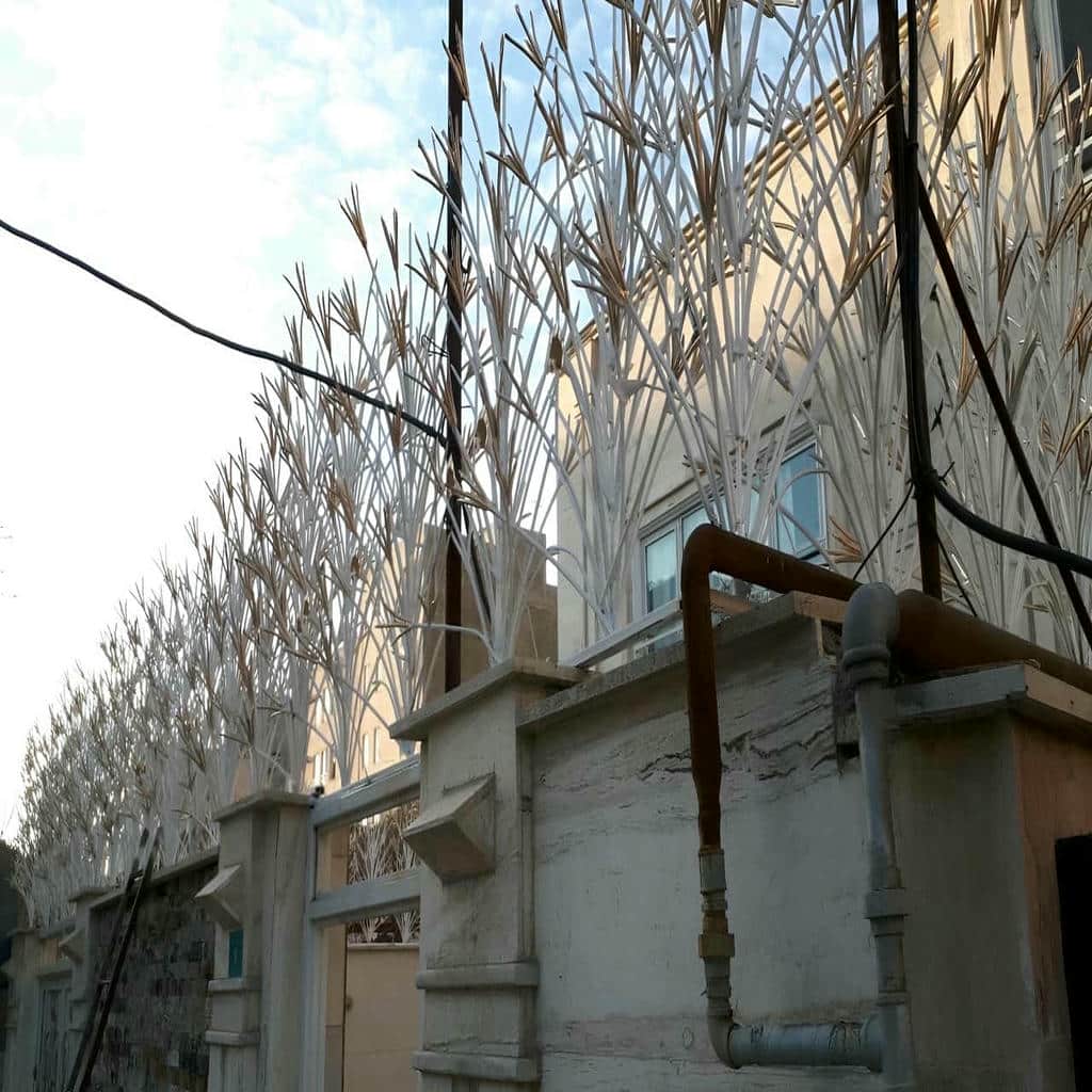 نرده حفاظ دیوار با فرم تزئینی