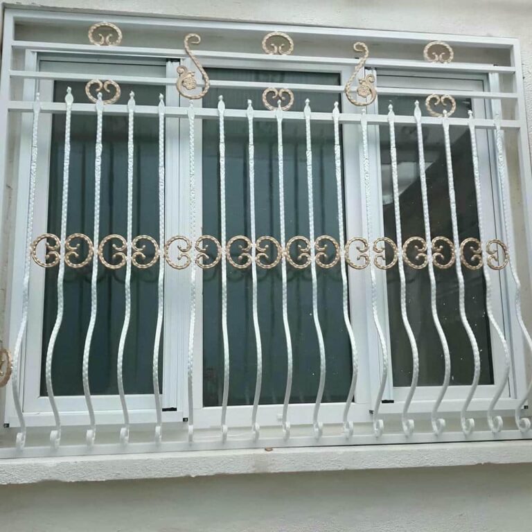 حفاظ پنجره فرفورژه مشهد با طرح کلاسیک