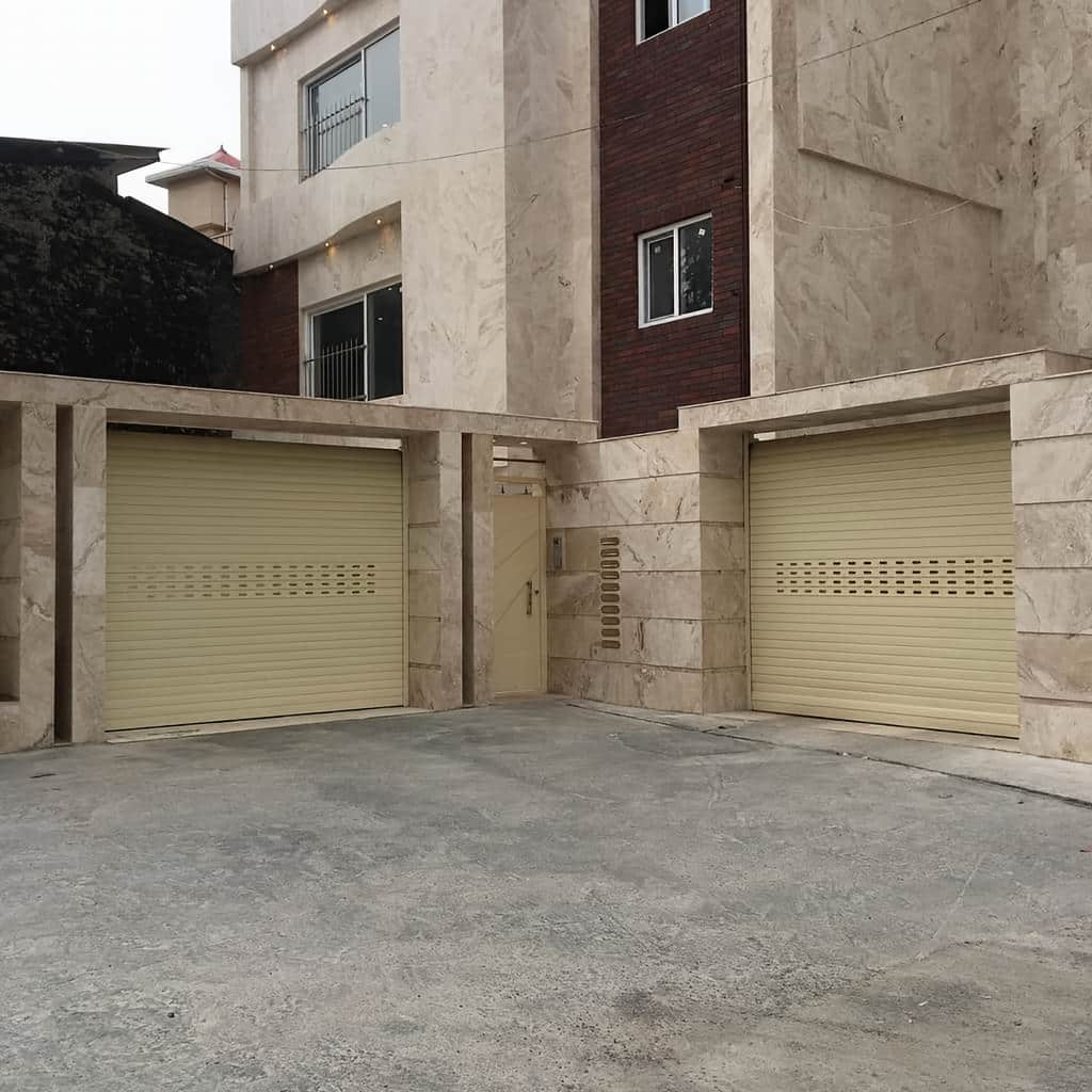 کرکره ریموت دار پارکینگ باغ کرکره ریموت دار پارکینگ باغ