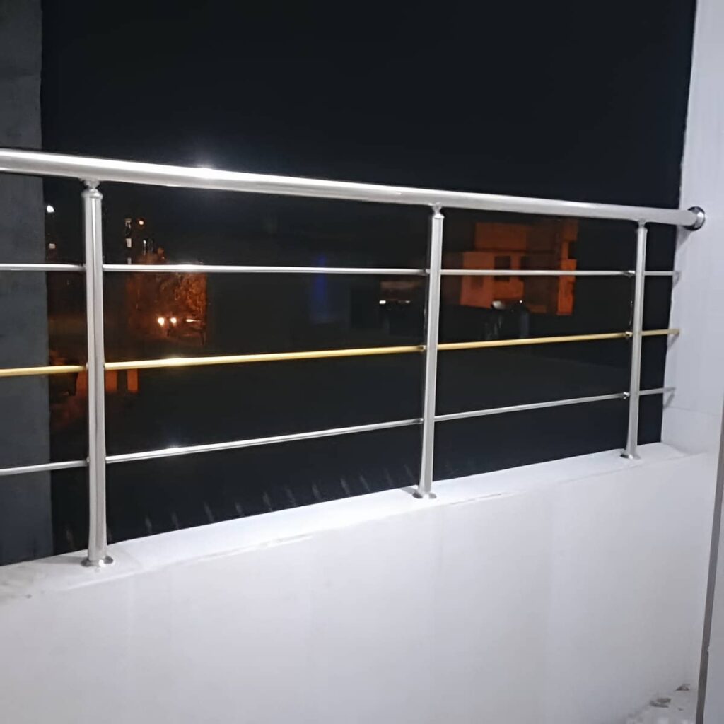 دست انداز راه پله با پوشش مات