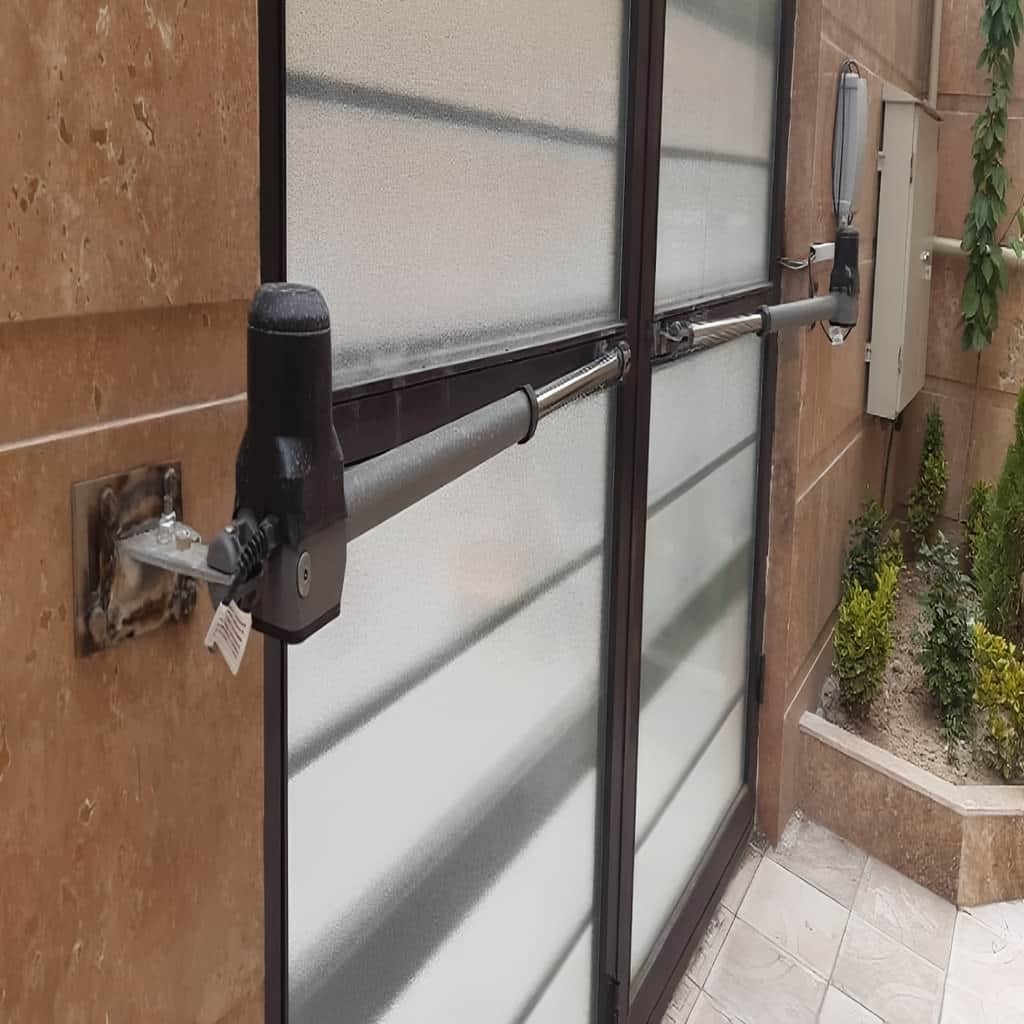 جک بازویی مناسب در فلزی فضای باز