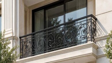 نرده بالکن آپارتمان مشهد با طراحی ساده