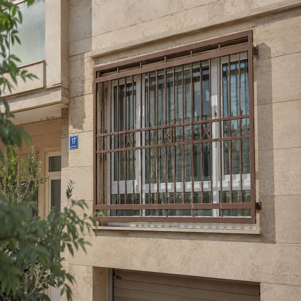 حفاظ پنجره مدرن مشهد با خطوط هندسی
